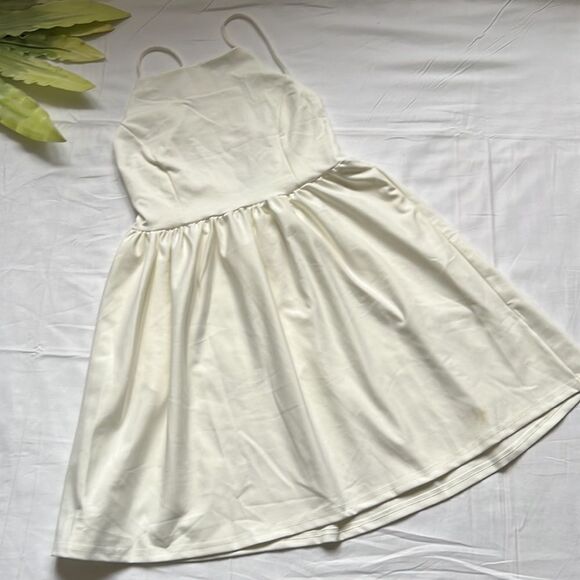 ⭐️NWT FANCYINN spaghetti strap backless mini skater dress⭐️ - Picture 7 of 11